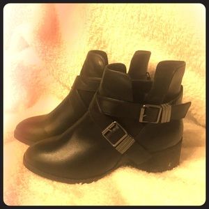 🎉CLOSET CLEAROUT Black Buckle Ankle Boot